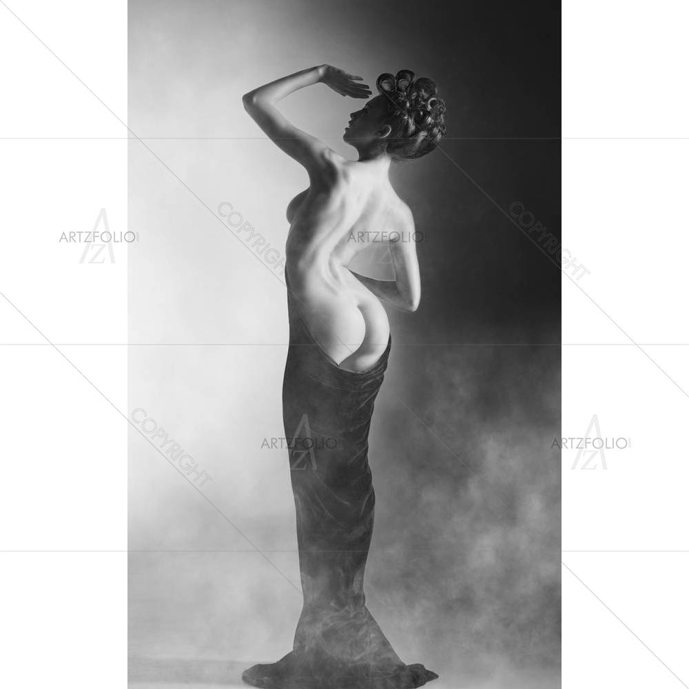 Young Woman D4 — custom-size art design 5001823