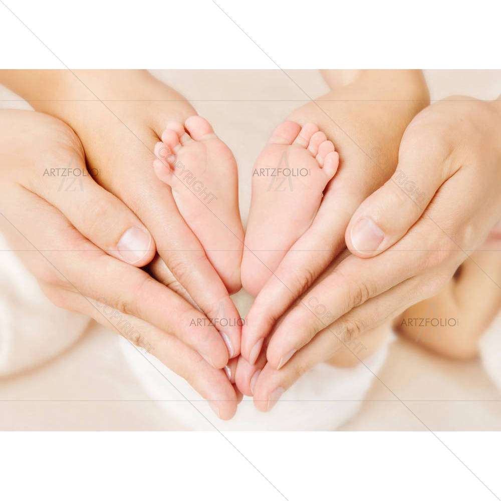 Newborn Baby Feet Heart Sign — custom-size art design 5003207