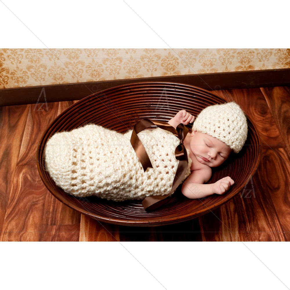 Newborn Baby Girl Sleeping D7 — custom-size art design 5005971