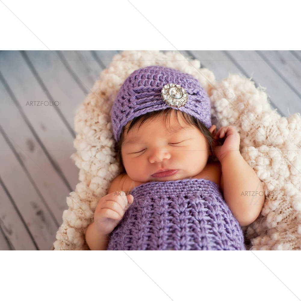 Newborn Baby Girl D7 — custom-size art design 5006071