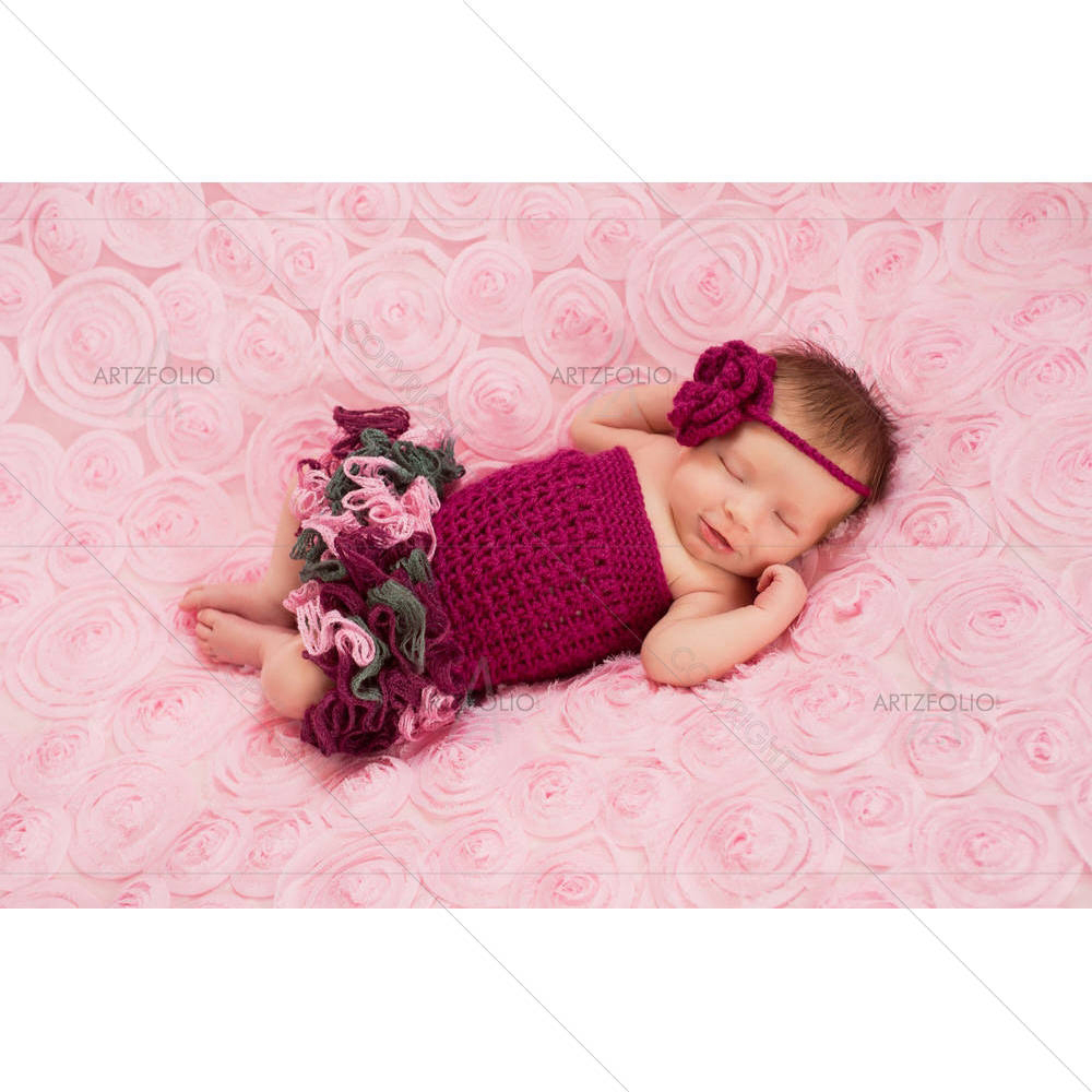 Newborn Baby Girl D8 — custom-size art design 5006072