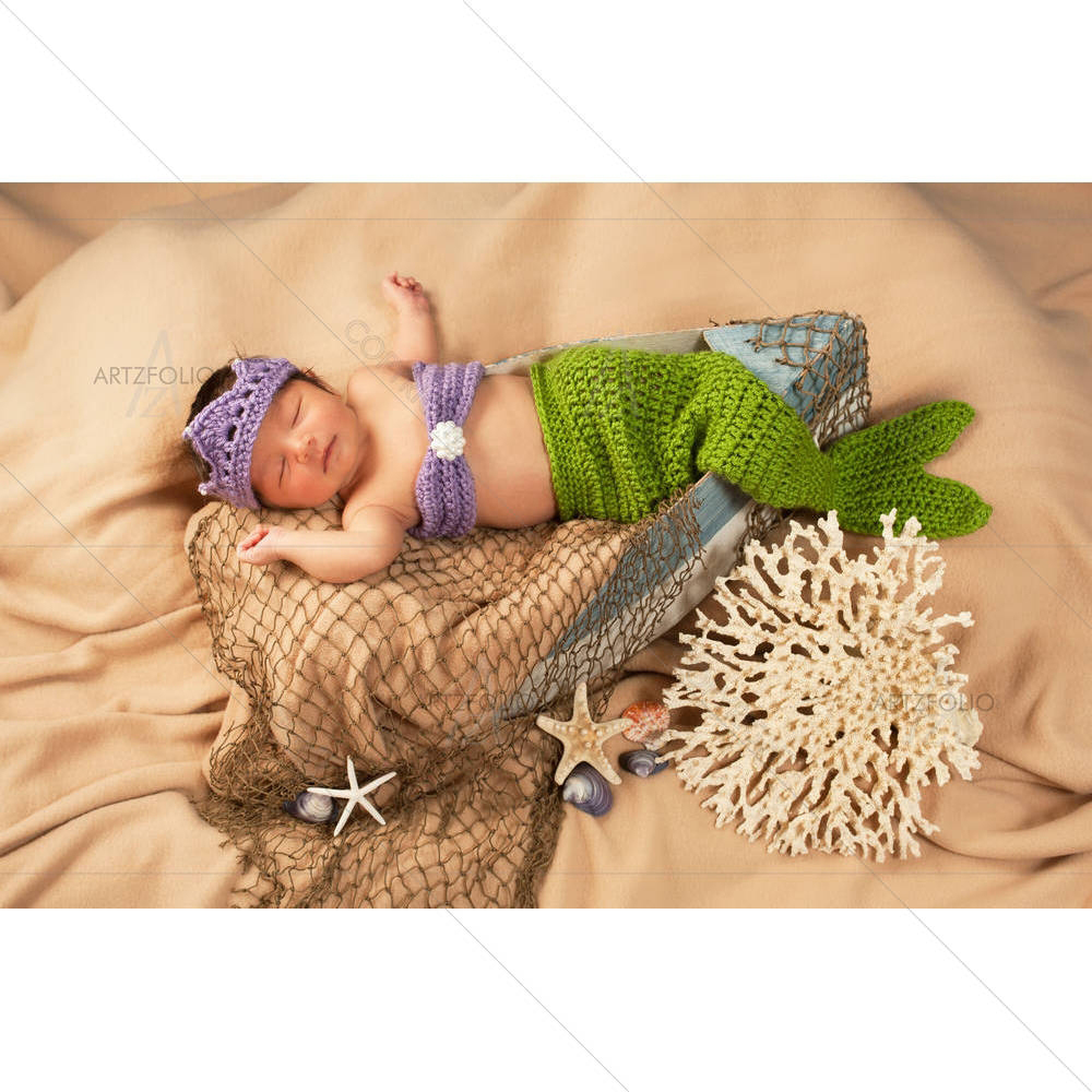 Newborn Baby Girl D9 — custom-size art design 5006073