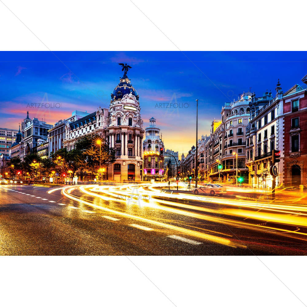 Traffic Lights on Gran Via Street in Madrid, Spain D2 — custom-size art design 5006279