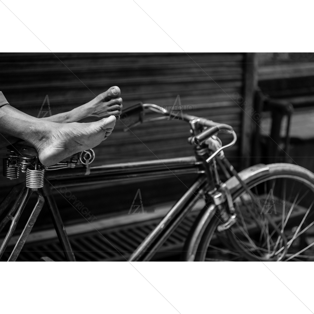 Black & White Freedom — custom-size art design 5009683