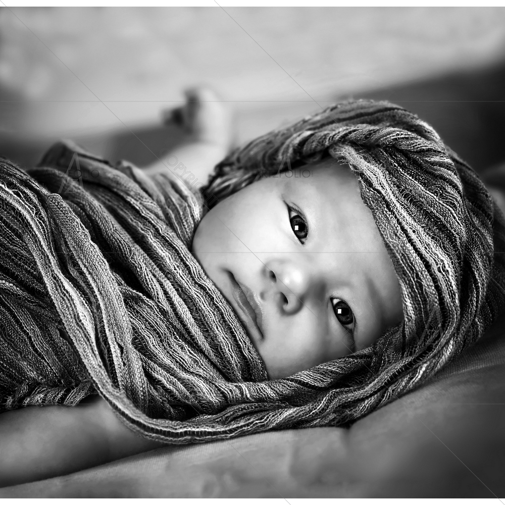 Little Girl Wrapped in Scarf — custom-size art design 5009927