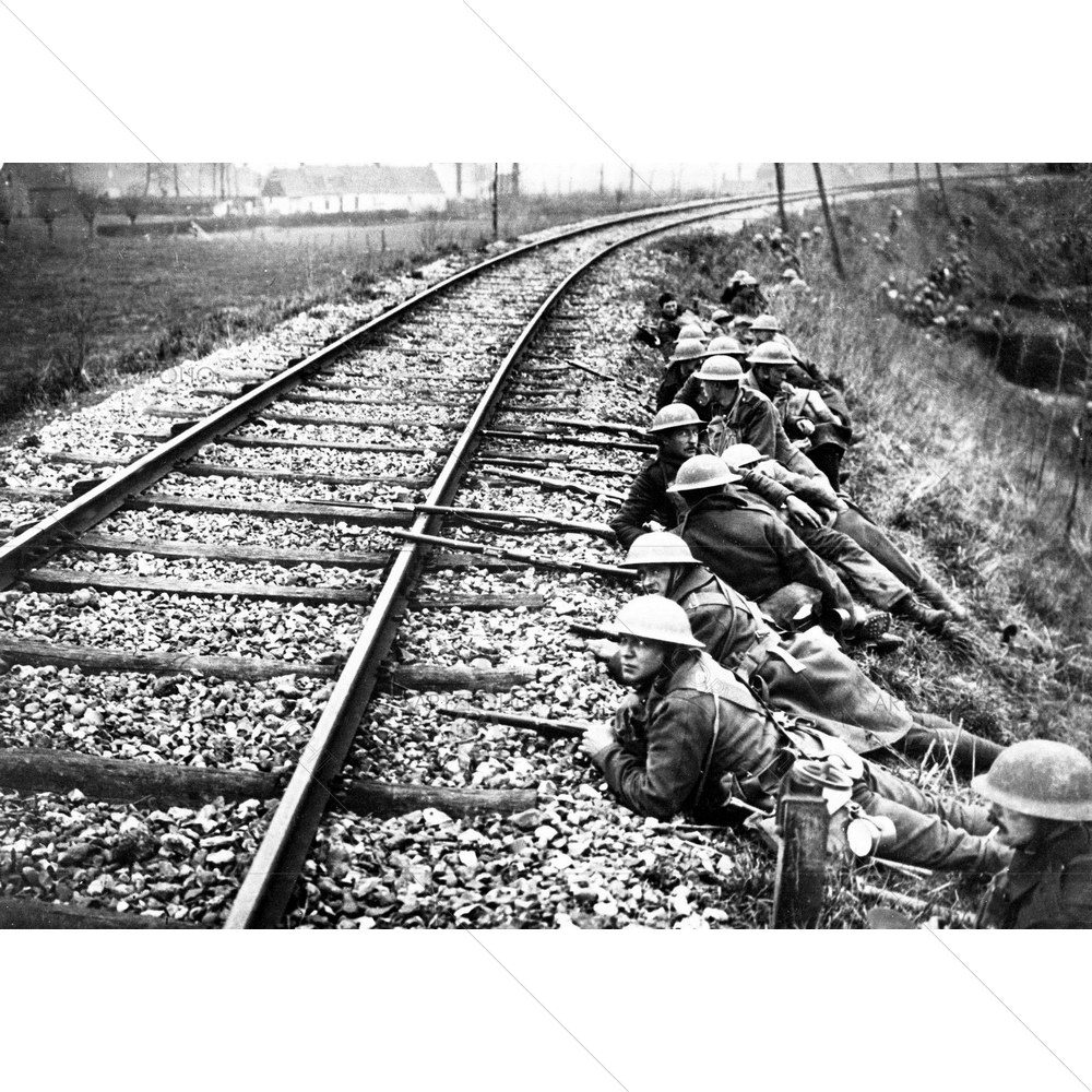 British Troops in France in World War 1, 1918 — custom-size art design 5010221