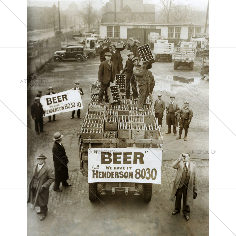 Beer Delivery in Cleveland, Ohio, 1933 — custom-size art design 5010241